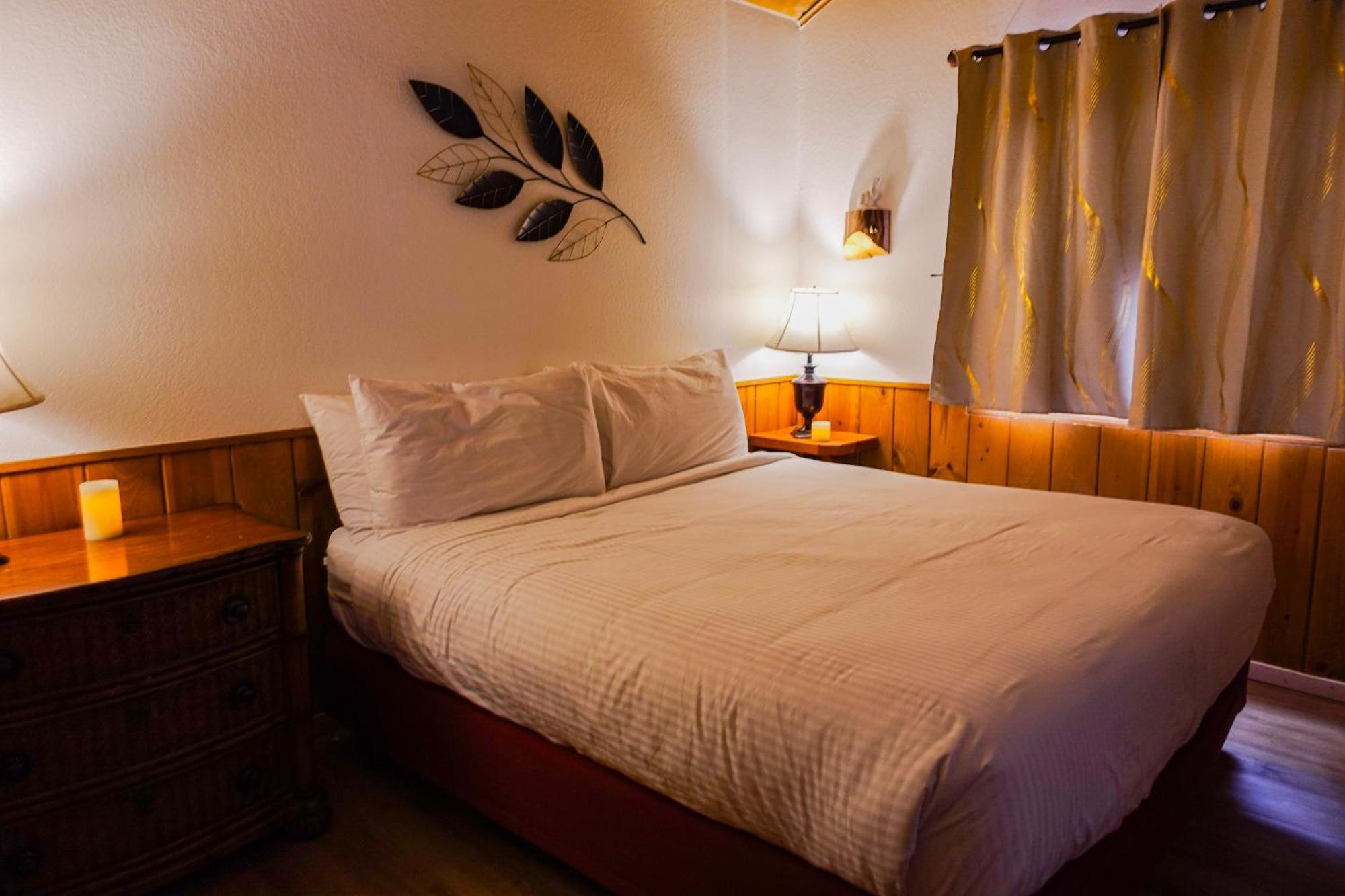 Sleepy Hollow Cabins & Hotel Crestline Ngoại thất bức ảnh
