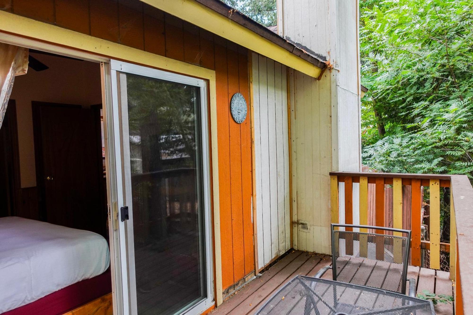 Sleepy Hollow Cabins & Hotel Crestline Ngoại thất bức ảnh