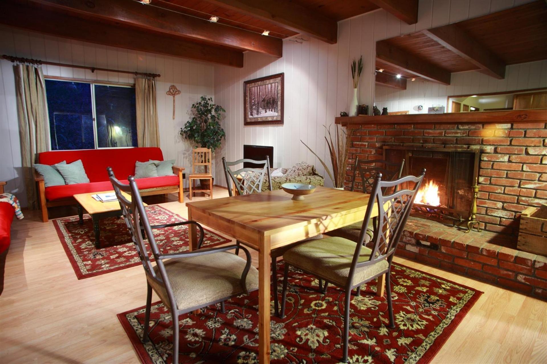 Sleepy Hollow Cabins & Hotel Crestline Ngoại thất bức ảnh