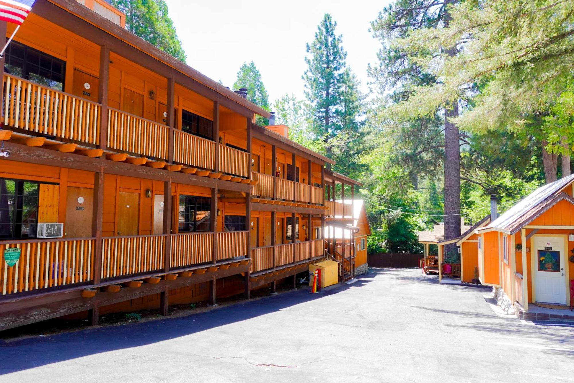 Sleepy Hollow Cabins & Hotel Crestline Ngoại thất bức ảnh